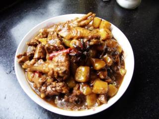 土豆辣炒鸡块的做法