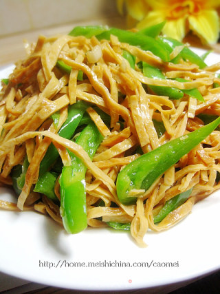 尖椒炒豆皮丝的做法
