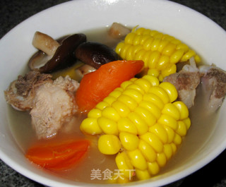 浓香玉米骨头汤的做法