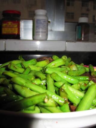 腊肠炒菜豆的做法