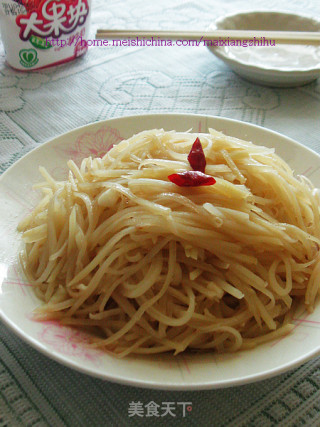 【好想和她一起出差】炝炒土豆丝的做法