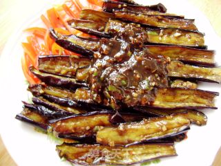 酱炸茄子的做法