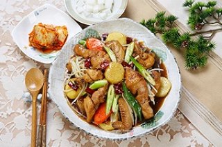 韩国红烧鸡块的做法