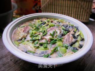 丝瓜鲫鱼煲的做法