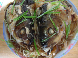 麻辣干锅鱼头 （电饭锅版）的做法
