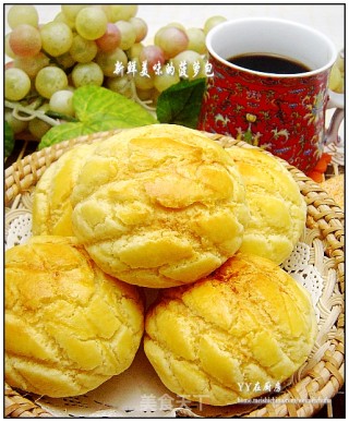 美味经典的"菠萝包"的做法