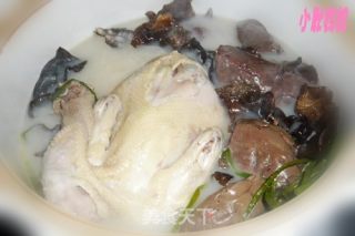 当归鸡汤煲的做法