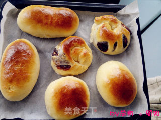 全家都爱的豆沙面包