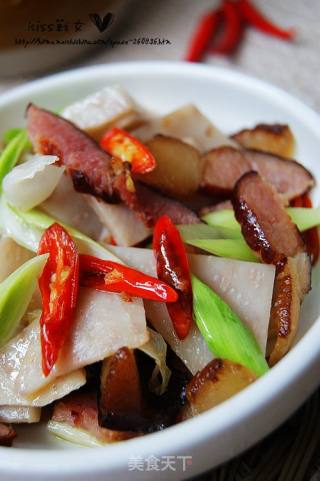 【湘菜】：腊肉炒老芋头