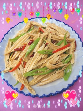 青红椒炒腐竹的做法
