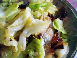 腊肉炒包心菜的做法