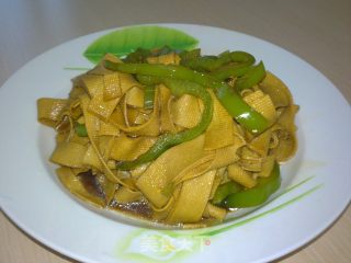 尖椒豆皮的做法