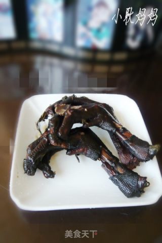腊味鹅掌的做法