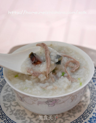 皮蛋瘦肉粥的做法
