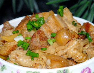 五花肉烧腐竹的做法