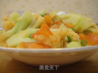 花菜烩西红柿的做法