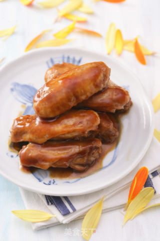 电饭锅烧鸡翅的做法