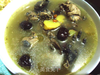 红枣乌鸡汤的做法