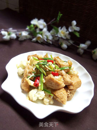 花菜烧油豆腐的做法