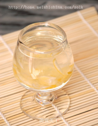 美白的蜂蜜柠檬水的做法