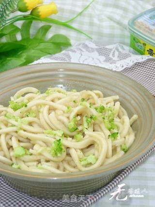 【炸酱面，花样做】土豆酱鸡蛋面（山寨意大利面）的做法