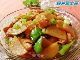 鸡片炒土豆的做法