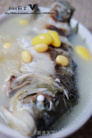 白果黄豆鲫鱼汤的做法