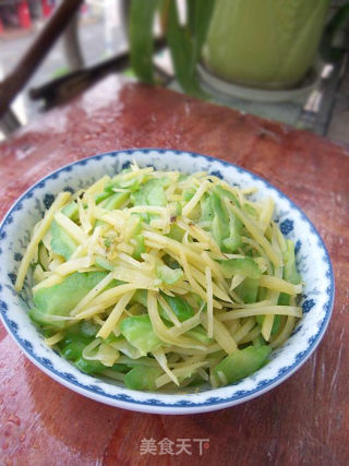 苦瓜炒土豆的做法