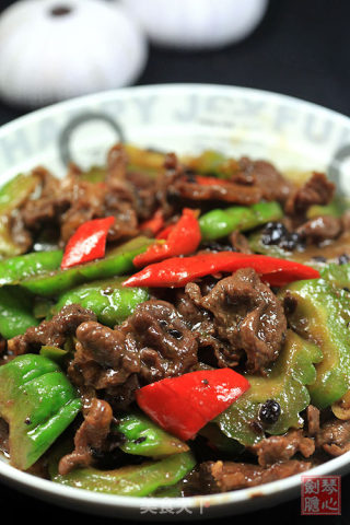 凉瓜炒牛肉的做法