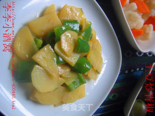 土豆炒青椒的做法