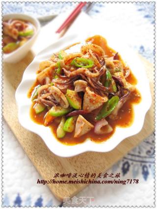 韩式家常菜—蔬菜辣炒小墨鱼的做法