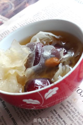 银耳雪梨红枣汤的做法
