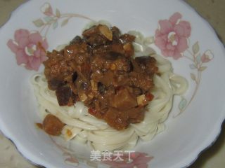 茄子炸酱面的做法