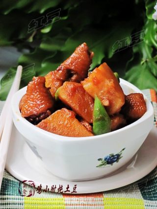 简单家常菜---鸡小肘烧土豆的做法