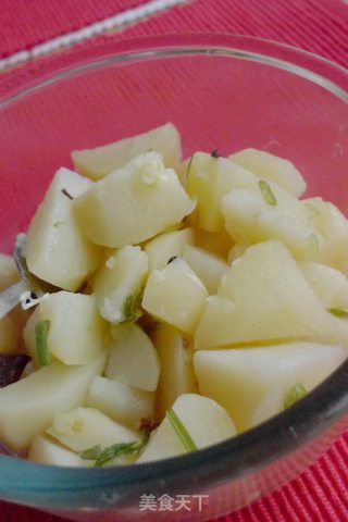 酸爽土豆沙拉——变着花样吃“蔬菜明星”的做法