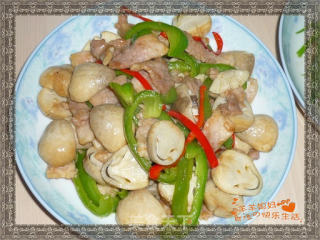 草菇炒肉的做法