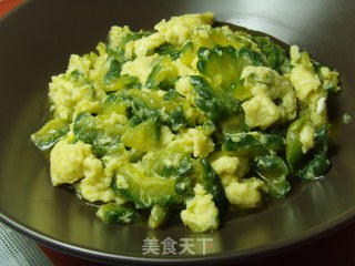 苦瓜炒蛋的做法