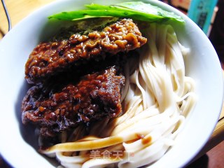 饭菜一体之浓汁带鱼面的做法
