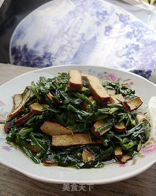 韭菜豆干小炒的做法