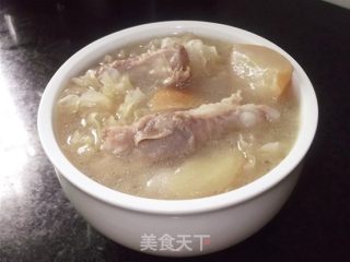 清润汤 雪梨南北杏排骨汤的做法