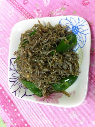 芝麻小银鱼的做法