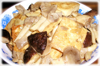 “蘑”力“食”足——蚝油双菇豆腐的做法