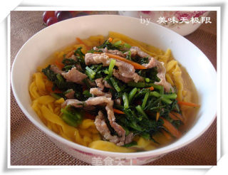 【南瓜的花样年华】雪菜肉丝南瓜面的做法