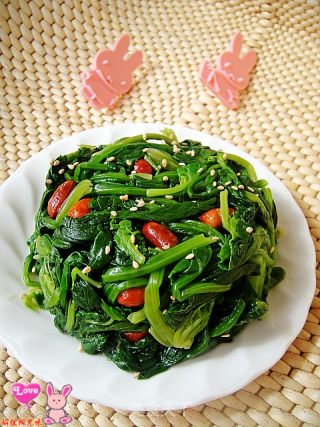 最爱红脸蛋－－芝麻花生菠菜的做法