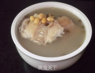 鱼骨牛奶   黄绿豆煲鱼骨汤的做法