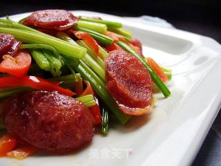 芹菜腊肠的做法