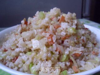 火腿肠包菜炒饭