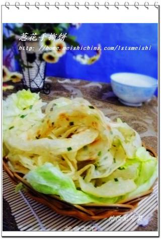 【简单制作的花样饼大全】做手撕饼有窍门---葱花手撕饼的做法