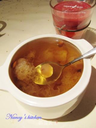 去燥暖胃的糖水—桂圆银耳莲子汤