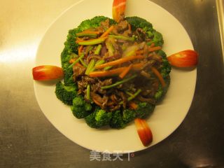 兰花说色彩牛肉丝的做法